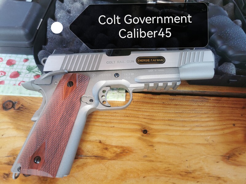 Pistole Airsoft Colt 1911 Co2 Rail Gun Stainless (Cybergun / Swiss Arms)