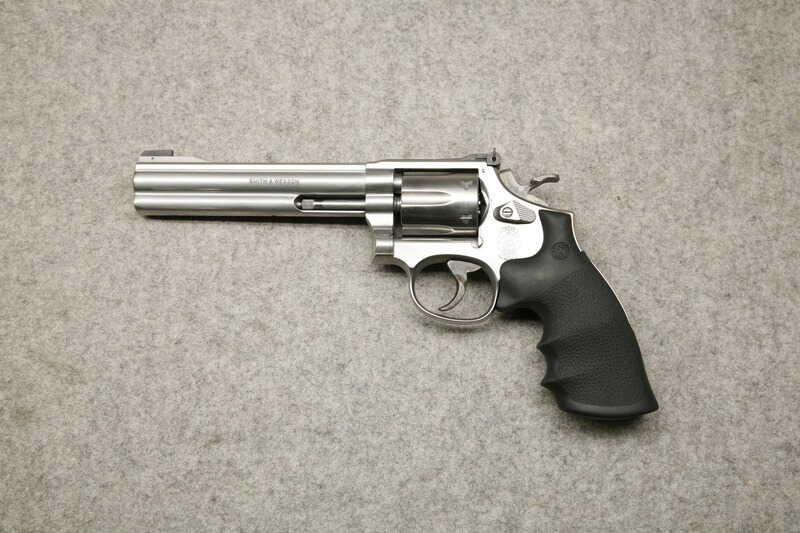 Revolver Smith & Wesson 617-1, Kaliber .22 lfB (.22 lr)