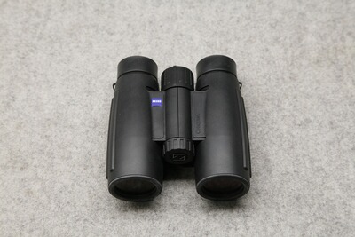 Fernglas Zeiss Conquest 10x30 T* *Start 13.02.2026 - 12 Uhr*