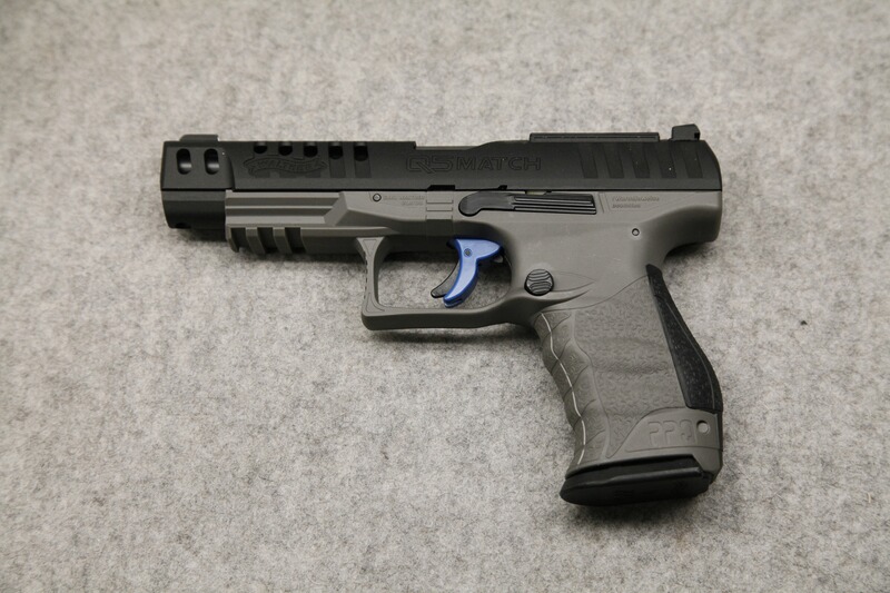 CO2-Pistole Walther Q5 Match 5", Kaliber 4,5 mm Diabolo, Set mit Leuchtpunktvisier Umarex RDS 8