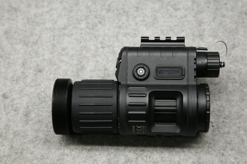 Dual-Use Nachtsichtgerät Diycon DNVC-3 Black Mamba mit IR-LED Aufheller Predator 2