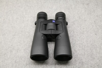 Fernglas mit Entfernungsmesser Zeiss Victory RF 8x54