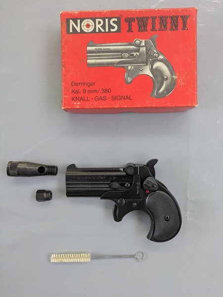 Noris Twinny Derringer