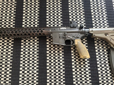 Gewehr GHK Colt M4 Custom GBB 1,6 Joule