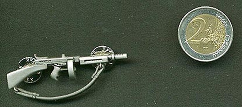 Thomson Maschinenpistole als Metall-Anstecker