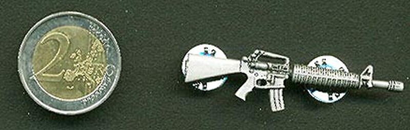 US M16A2 Sturmgewehr als Metall-Anstecker