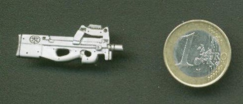 FN P90 Maschinenpistole als Metall-Anstecker