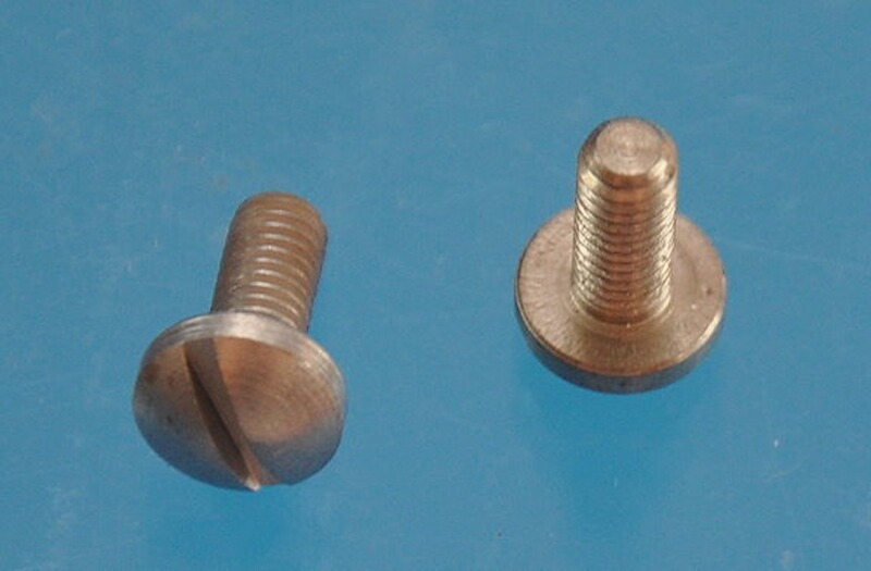 HOGUE Griffschalen-Schrauben für Brünner CZ75 und TZ-75, rostfrei, Schlitz