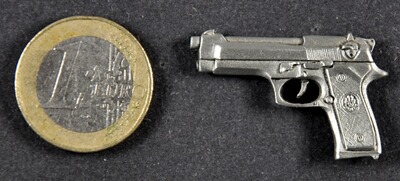 Beretta 92 Pistole als Metall-Anstecker