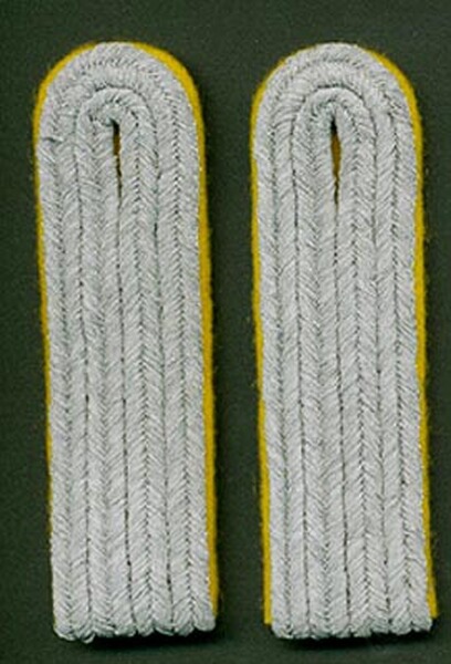 Paar Schulterstücke Leutnant Flieger / Fallschirmjäger Luftwaffe Repro !!!