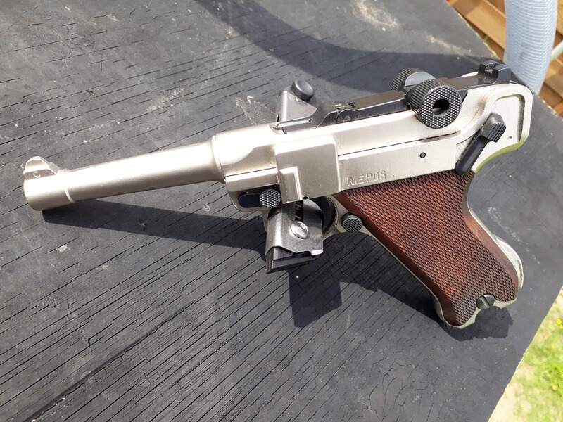 ME Modell P08 Parabellum Nickel, selten.