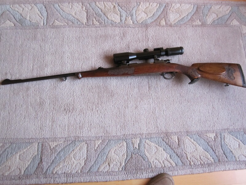 Repetierbüchse 98 Kal. 7x64 mit Gravur und Schaftverschneidung