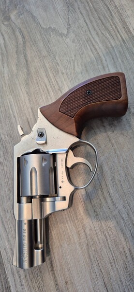 Röhm RG 69 Nickel & Holzgriffschalen
