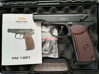 MAKAROV PM 1951 4,5mm CO2 GAS-BLOW-BACK