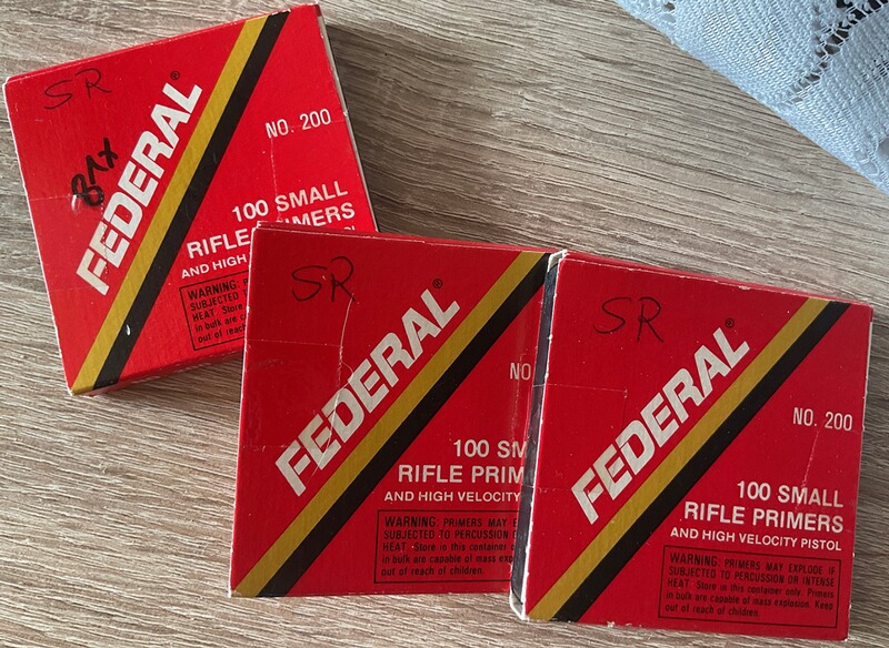 281 Zündhütchen in SR- Small Rifle von Federal No.200