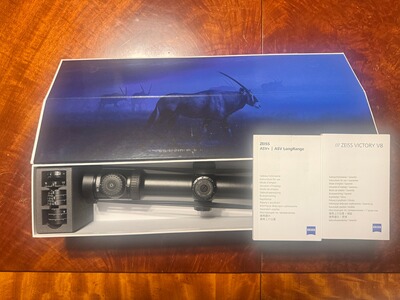 ZEISS Victory V8 1,8-14 x 50 mit ASV und Blaser- Sattelmontage