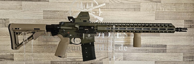 Neuware vom Fachhandel - Schmeisser AR15 M5FL Sondermodell MAGPUL 16,75" OD Green .223Rem mit Optik