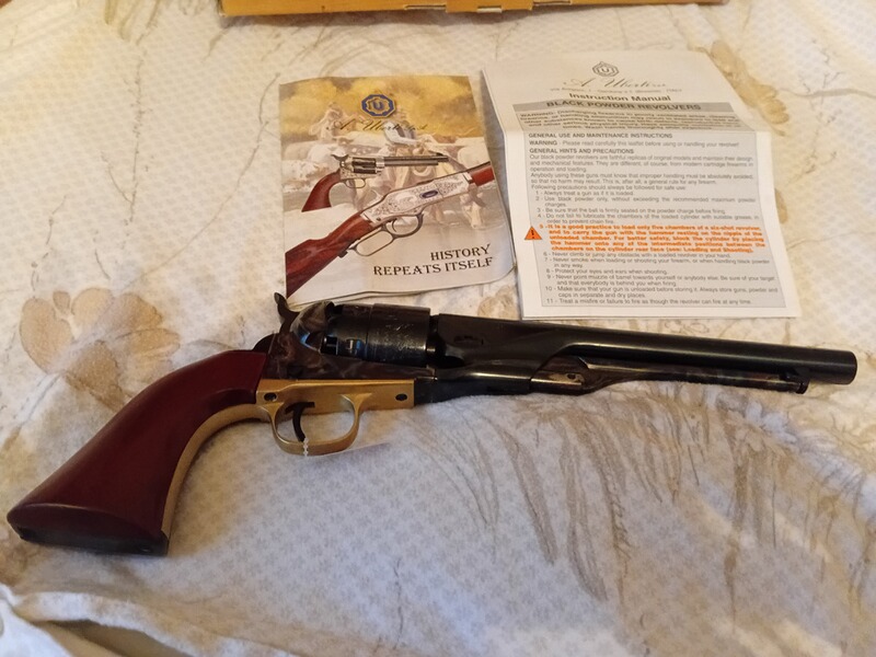 Uberti Vorderlader Revolver,California.44 Schwarzpulver,Unbeschossen