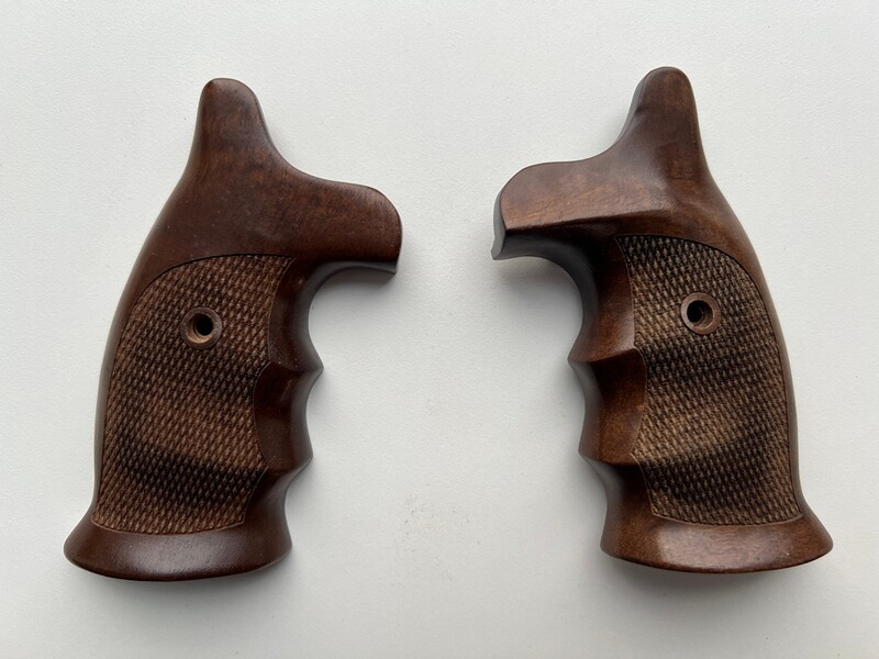 Griffschalen Nr. 9 für Steel Cop / Alfa Proj Revolver