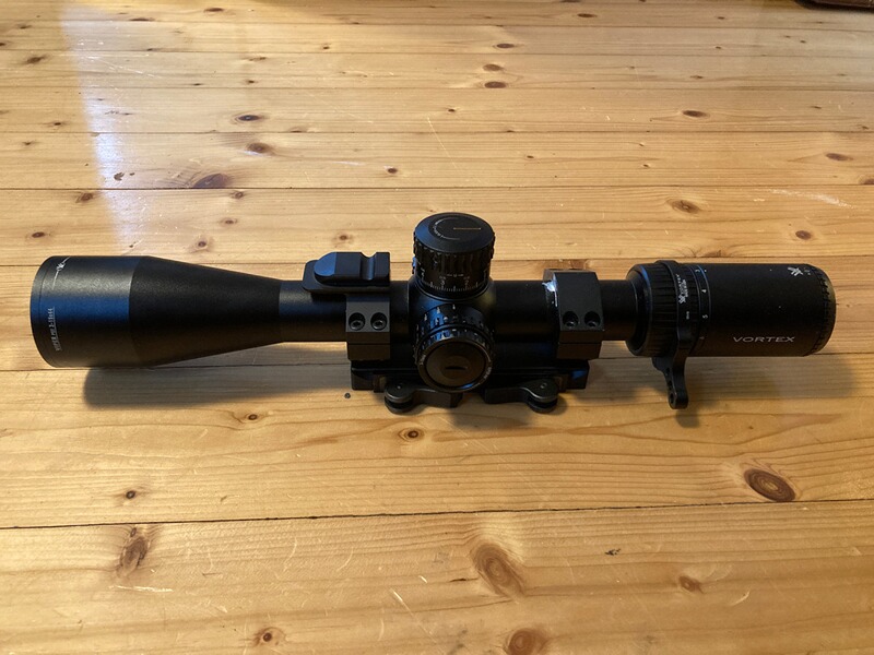 Vortex Viper PST Gen II 3-15x44 EBR-7C MRAD FFP auf QD Sauer/B&T Montage