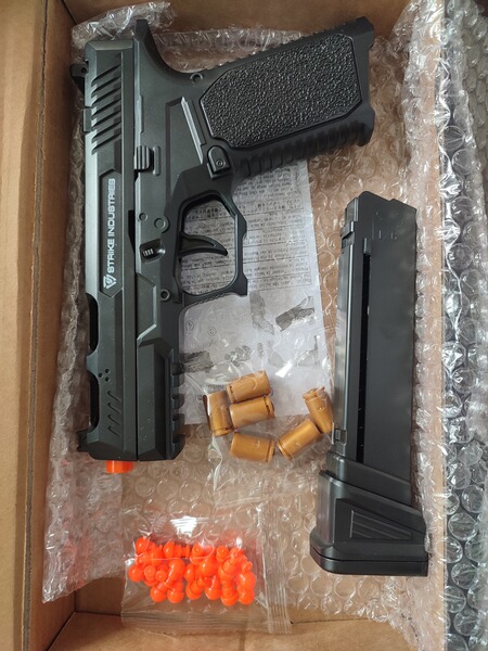 Spielzeug Pistole blowback Funktion Federdruck