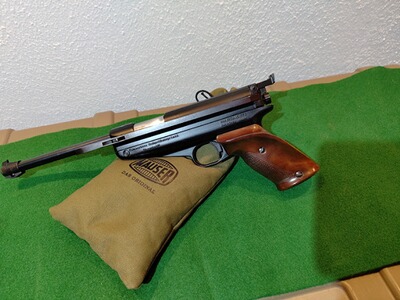 Legende - werksüberholte Feinwerkbau LP 65 mit neuwertigem original Feinwerkbau Koffer