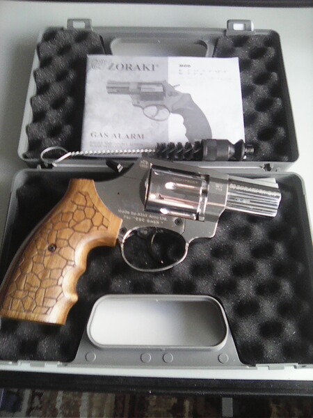 Schreckschuss Revolver Zoraki R1 Chrom 2,5 Zoll Kaliber 9 mm R.K. mit Holzgriffschalen