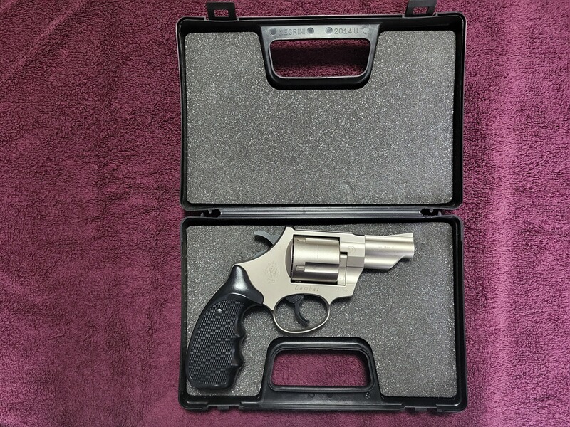 Schreckschuss / Gasrevolver Smith & Wesson Combat