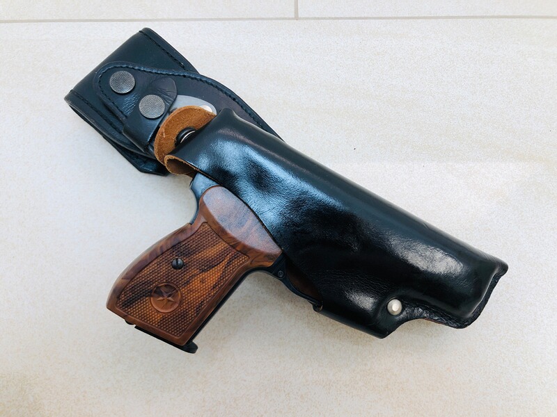 ••• Dienstholster DBGM GM 77 16 273 Dienstholster Makarov H&K P7 •••