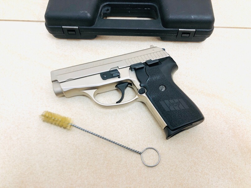 ••• SIG SAUER P239 Schreckschusspistole / Nickel / Zubehör / OVP / PTB 799 •••