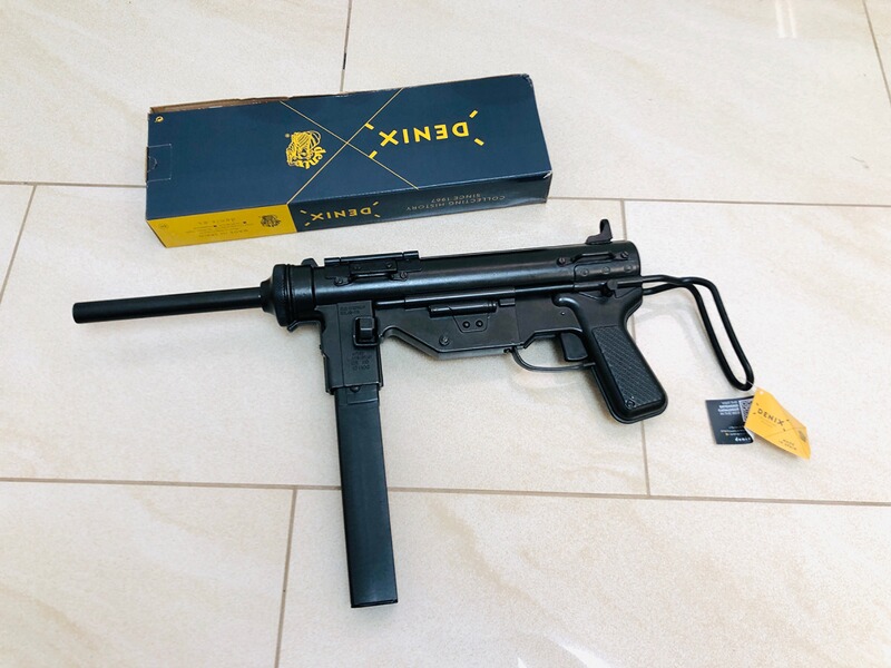 ••• Dekowaffe / Modellwaffe US Maschinenpistole M3 / Greasegun / NEU + OVP •••