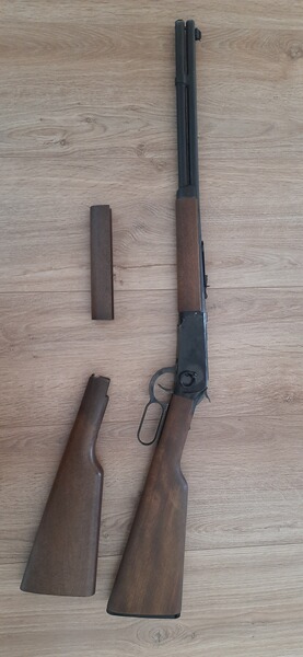 Cowboy Rifle Lever Action mit Holzschaft