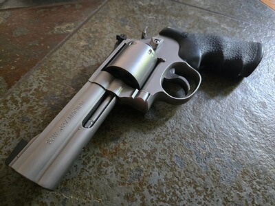 Revolver in Topzustand zum halben Neupreis: Smith&Wesson S&W 686-4 .357 Mag präziser Klassiker