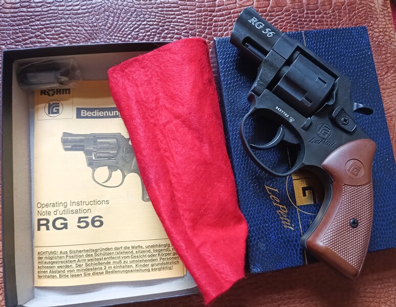 Alter Original Röhm RG56 Le Petit Schreckschuss Revolver 6mm Flobert
