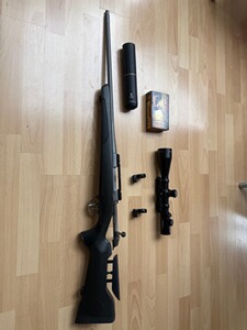 Sako 85M Finnlight II in 30-06 Spr M14 mit Montageringen