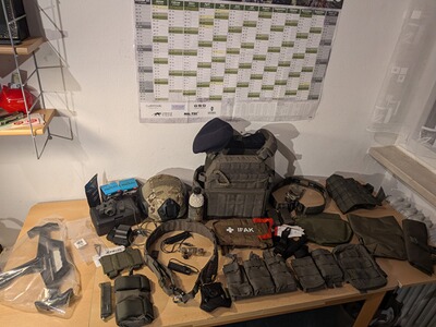 Airsoft Ausrüstung Konvolut - so gut wie neu / kostenfreie Lieferung