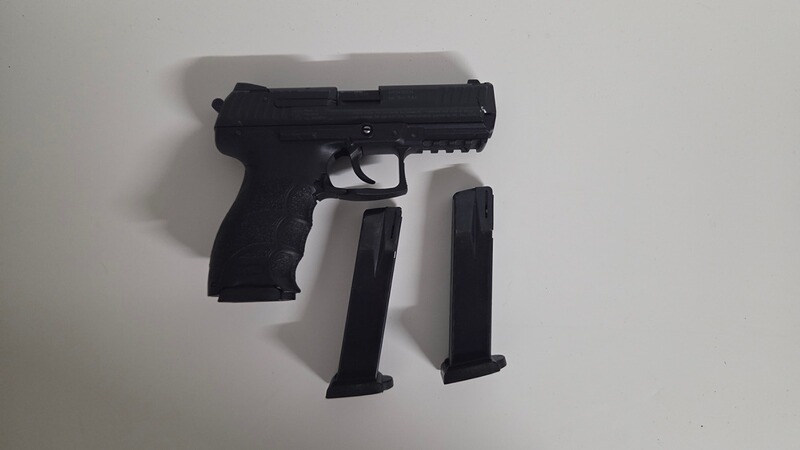 HK P30 Schreckschuss mit 3 Magazinen