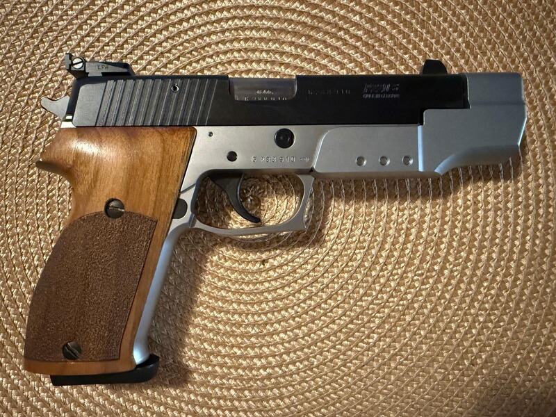 SIG-Sauer P220 S, Kal. 45 ACP Two-Tone