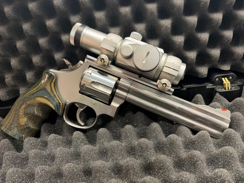 S&W Mod. 686-4 357Mag mit Tasco Pro Point