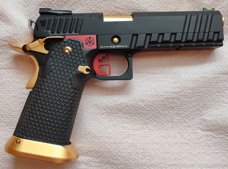 AW Custom HX2002 Hi-Capa 5.1 GBB – 1,1 Joule – 6 mm Airsoftpistole + Zubehör - Softair