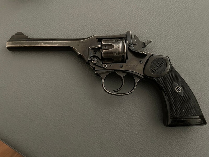 Webley & Scott MARK IV 9mm