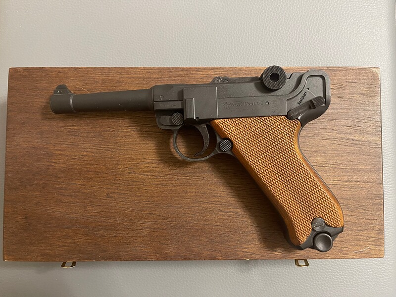 Mod. P 08, Kal.8 mm P.A. Knall, schwarz brüniert