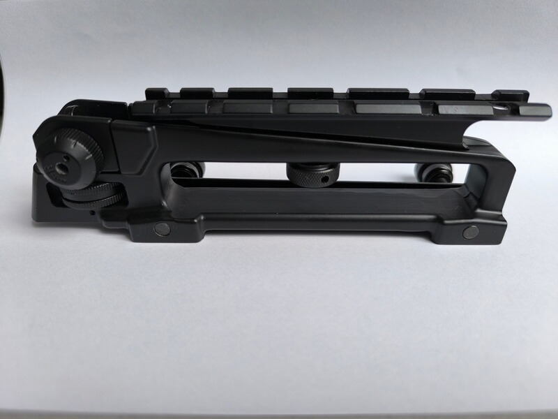 AR-15 / M4 / M16 Carry Handle mit Iron Sight, schwarz