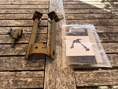 Black Forest Precision Snipertools Zweibein Bipod Lang in Farbe Sand