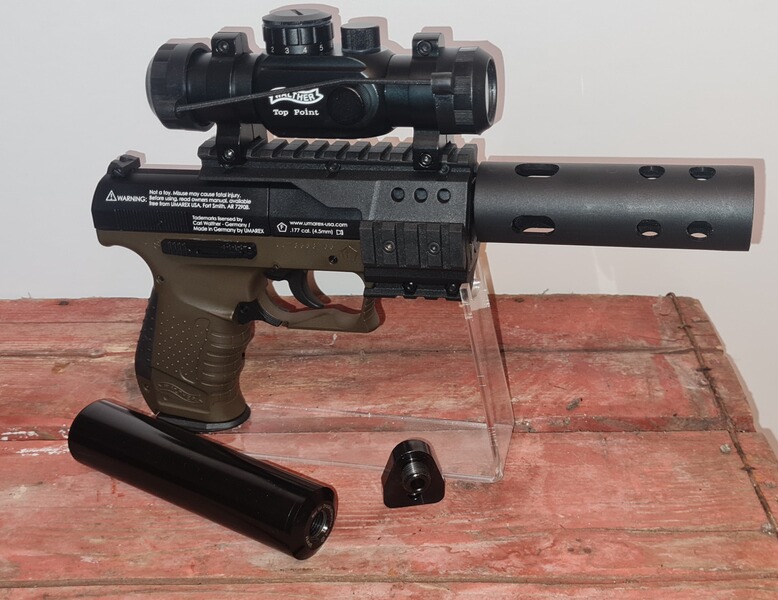 Walther Nighthawk mit Zubehör