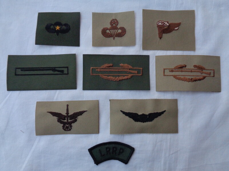 Sammlung orig. US ARMY Tätigkeits-/Leistungsabzeichen, Textil, oliv/desert, neu (NOS) selten!