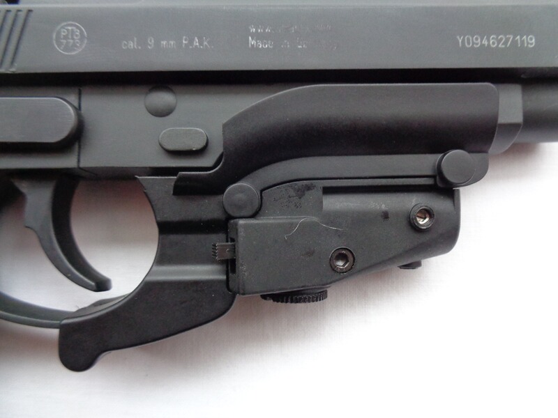 Dummy-Laserunit zu Beretta F92/M9, ohne Funktion, neuwertig/unbenutzt