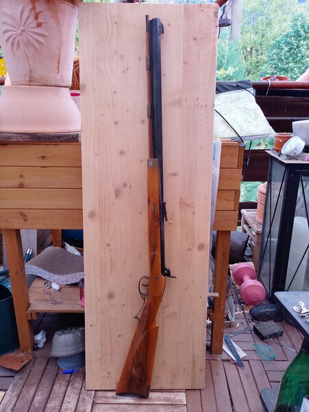 Perkussionsgewehr MAVI (Replika 1975) – incl. Zubehör (Frei ab 18)