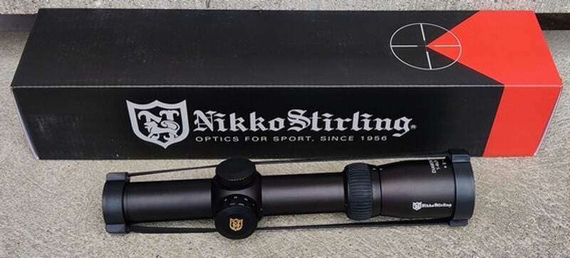 Nikko Stirling Diamond Illuminated Zielfernrohr 1-4x24 Dot