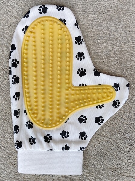 Fellpflege-Handschuh